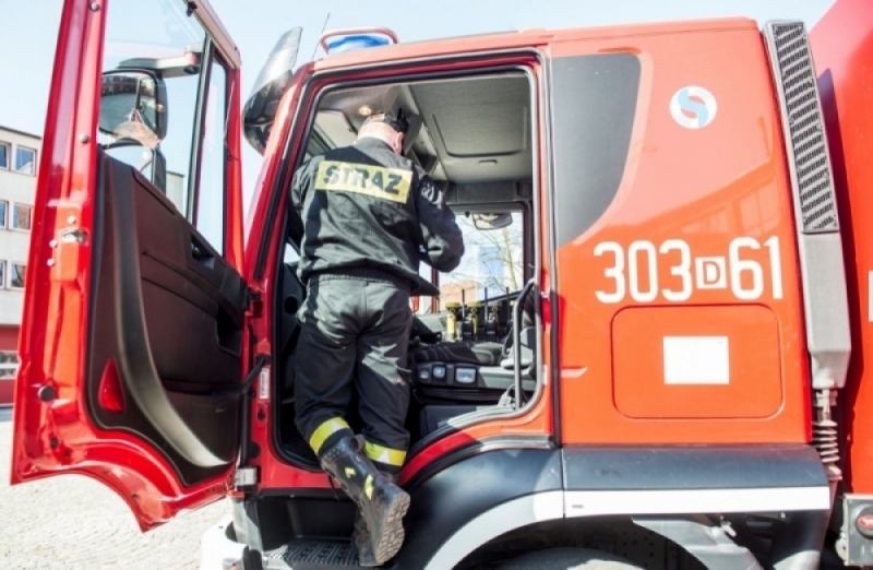 Po uderzeniu pioruna zapalił się budynek gospodarczy w Rzeczycy w powiecie polkowickim - fot. archiwum radiowroclaw.pl