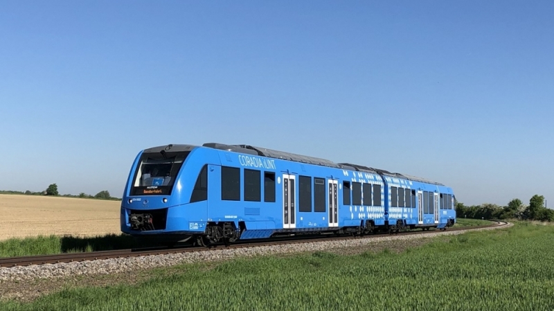 Pierwszy na świecie pociąg wodorowy wyjechał na tory w Żmigrodzie - fot. mat. prasowe/Alstom