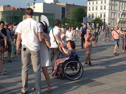 Wrocław: Wielka Potańcówka na Placu Wolności [ZDJĘCIA] - 2
