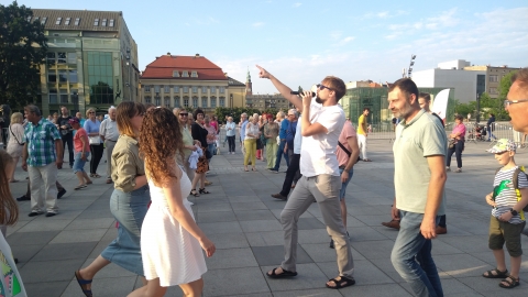 Wrocław: Wielka Potańcówka na Placu Wolności [ZDJĘCIA] - 1