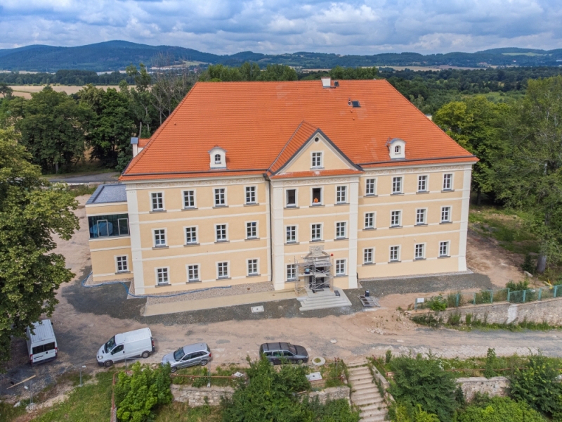 Pałac Schaffgotschów jak nowy. Zakończył się remont (ZDJĘCIA Z DRONA) - fot. Pre Fabrykat