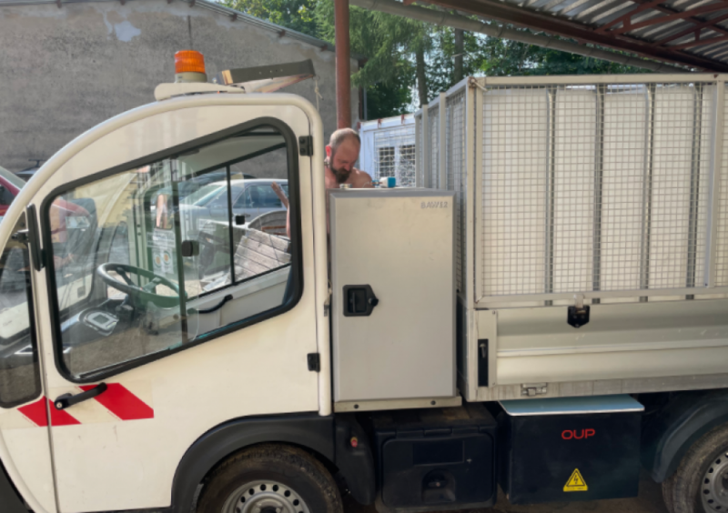 Jelenia Góra: Po śmieci elektrycznym autem. Elektryki zastąpią pojazdy spalinowe - fot. MPGK