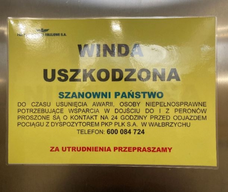 Zmodernizowana stacja i zepsute windy - jak niepełnosprawni mogą się dostać na perony? - fot. Martyna Czerwińska
