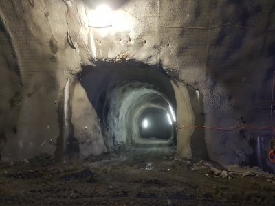 Trwają prace w tunelu na drodze S3 w Starych Bogaczowicach