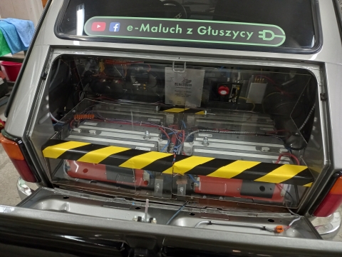 Legendarny Fiat 126p przerobiony na auto elektryczne - 4