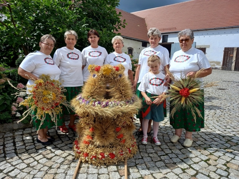 Jutro dożynki gminy wiejskiej Świdnica. Będą podziękowania za plony, akcja szczepień i spis powszechny - fot. B. Szeligowska