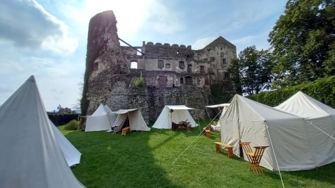 Dawne zwyczaje na zamku Bolków. Dziś w twierdzy piknik historyczny - 2