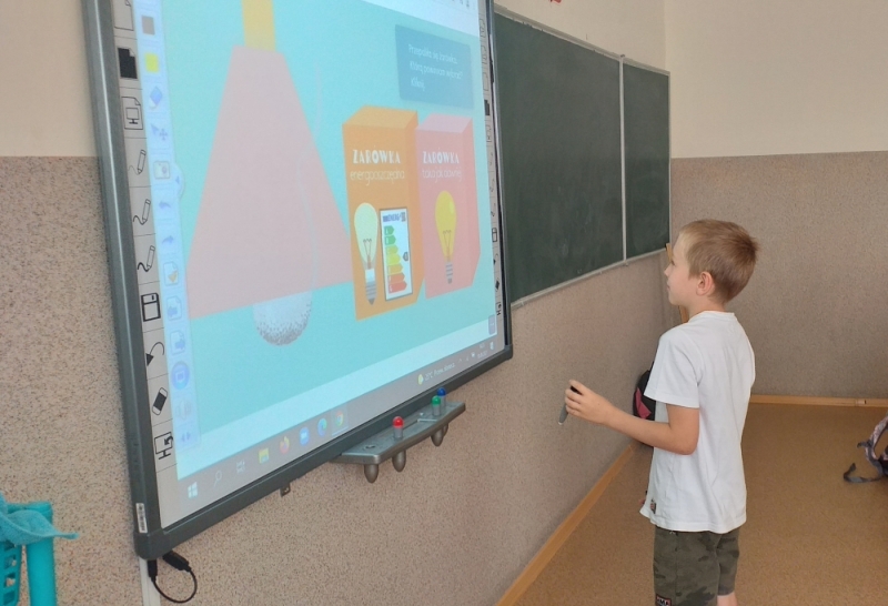 Rodzina Łaskotków rusza z ekopomocą dla dolnośląskich uczniów - Uczniowie ze Szkoły Podstawowej nr 1 w Łasku (fot. materiały promocyjne)