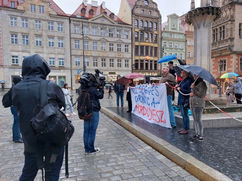 Wrocław: Protest przeciwko agresji policji - fot. B. Makowska