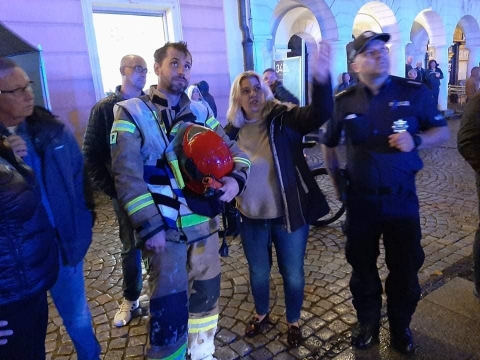 Pożar kamienicy w centrum Świdnicy [AKTUALIZACJA] - 3