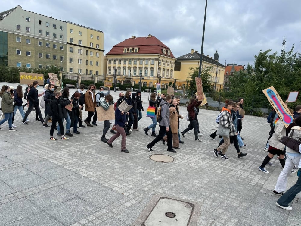 Przez Wrocław przeszedł dziś Młodzieżowy Strajk Klimatyczny - fot. Ida Górska