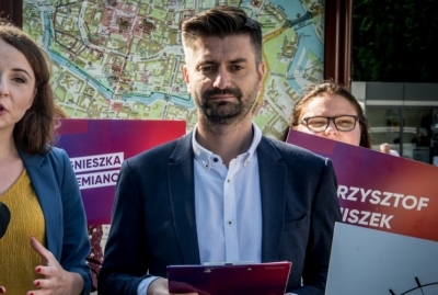 "Zaj***ę cię jak Adamowicza": Ktoś grozi śmiercią Krzysztofowi Śmiszkowi