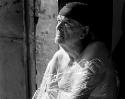 STARA KOBIETA WYSIADUJE w Teatrze Polskim we Wrocławiu