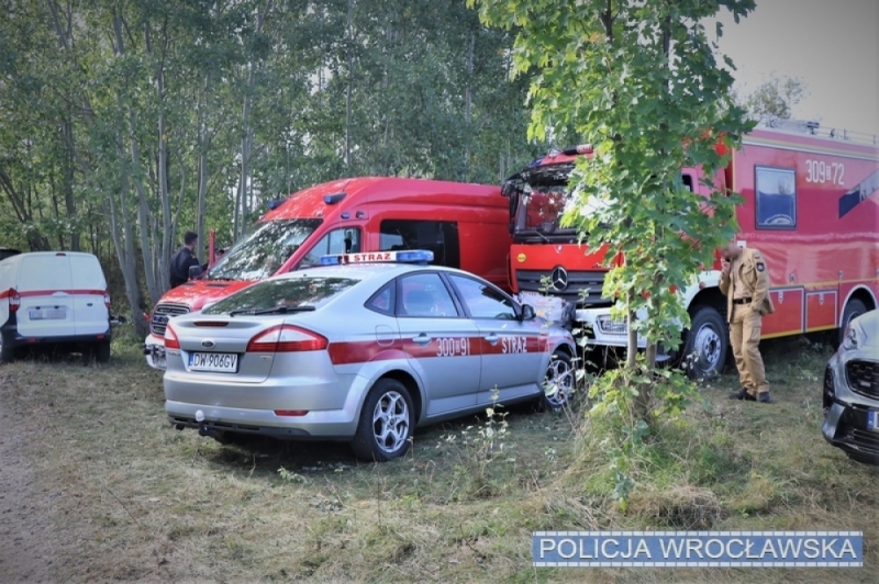 Prokuratura wszczęła śledztwo ws. śmierci trzech nurków w zalanej kopalni w Sobótce - fot. Policja