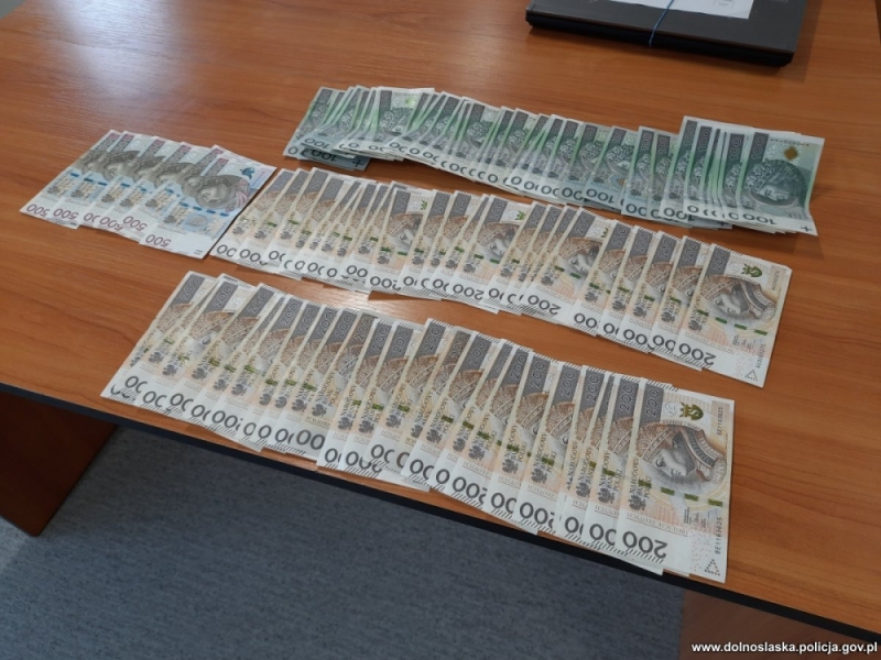 Była prezes banku i członkowie zarządu w rękach policji. Wyrządzili szkodę na 112 milionów złotych - fot. Dolnośląska Policja