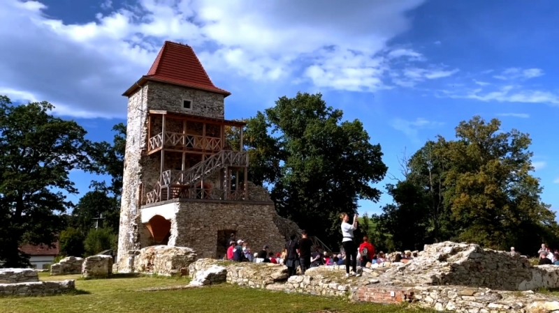 Zamek Kasztelański w Starej Kamienicy czeka na turystów - Gabriela Stefanowicz