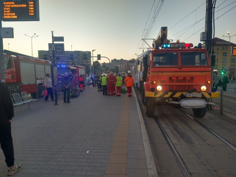 Rowerzysta potrącony przez tramwaj na pl. Jana Pawła II - 1