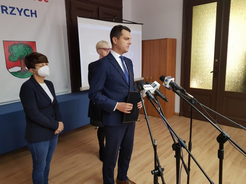 PiS reaktywuje struktury w Wałbrzychu - fot. Bartosz Szarafin
