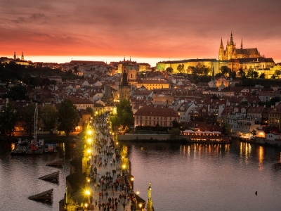 Czechy: Dwukrotny wzrost zakażeń w skali tygodnia; 3246 nowych przypadk&oacute;w SARS-CoV-2