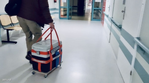 Policyjny Black Hawk przetransportował serce dla pacjenta czekającego na przeszczep - 12