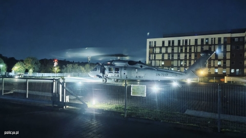 Policyjny Black Hawk przetransportował serce dla pacjenta czekającego na przeszczep - 6