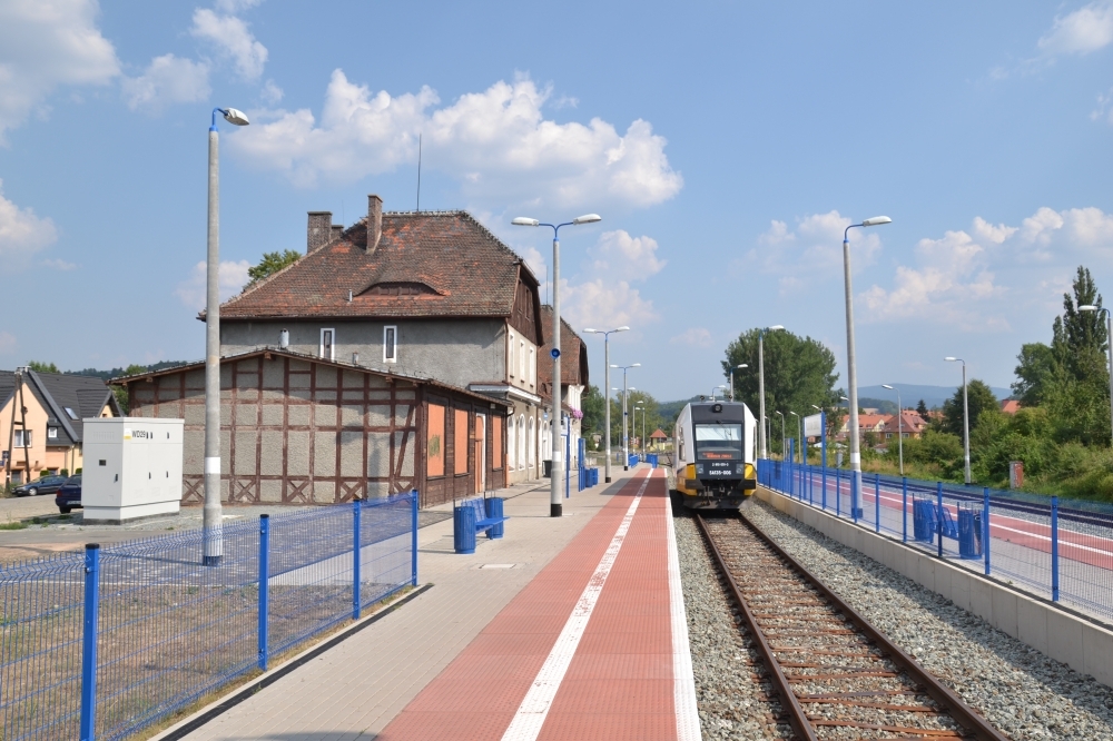 Na dworcu w Kudowie-Zdroju będzie bezpieczniej? Jest deklaracja PKP - fot. Lichen99 (CC BY-SA 3.0 pl)