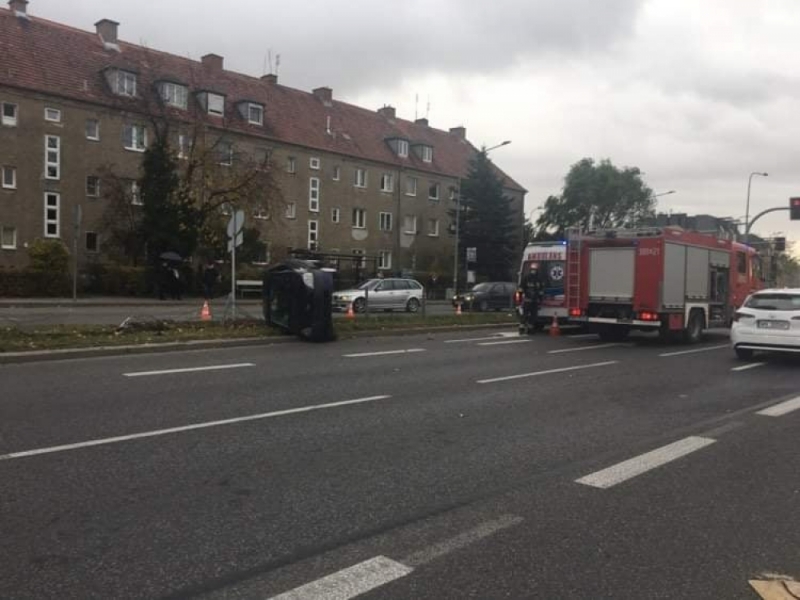 Wypadek na ul. Borowskiej we Wrocławiu [ZDJĘCIA] - fot. Tomasz Sosnowski