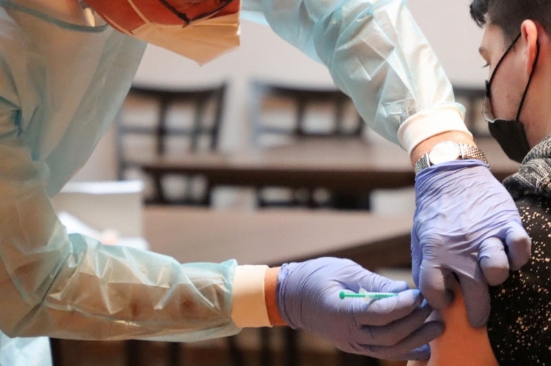 Legnica: ruszają szczepienia seniorów na grypę - fot. pixabay (zdjęcie ilustracyjne)
