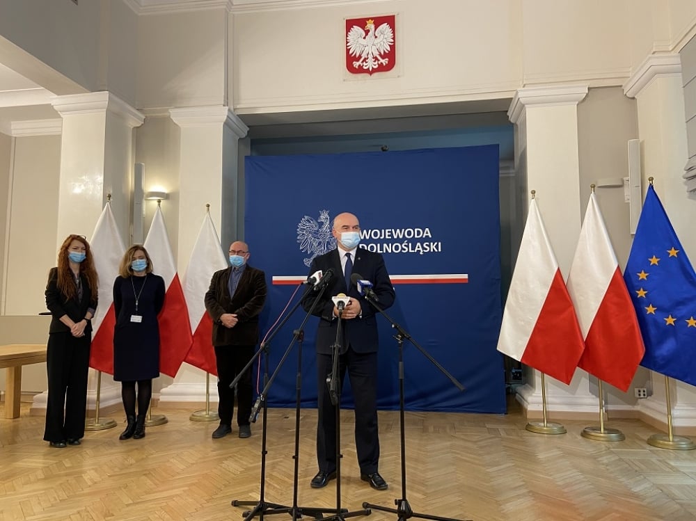 Dolny Śląsk walczy z pandemią. Szpital tymczasowy wznawia działalność - fot. Martyna Czerwińska