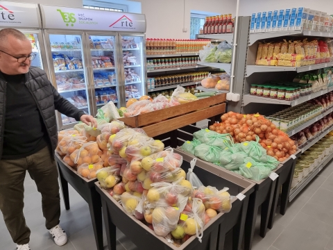 W Bielawie powstał sklep socjalny  - 9