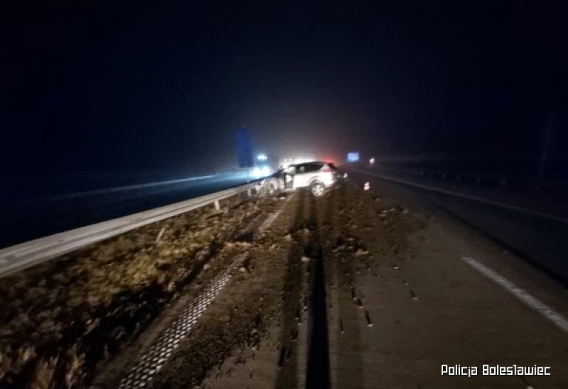 Wypadek na autostradzie A4. Kierowca miał ponad 3 promile alkoholu w ogranizmie - fot. dolnośląska policja