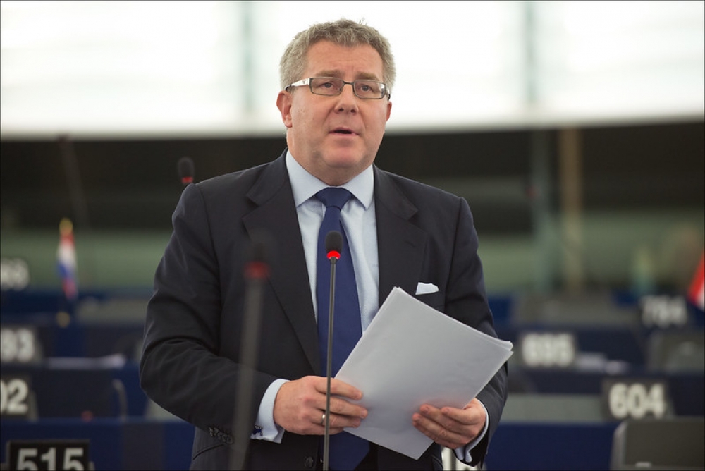 Ryszard Czarnecki: Musimy prowadzić twardą politykę migracyjną - fot. European Parliament (Creative Commons)