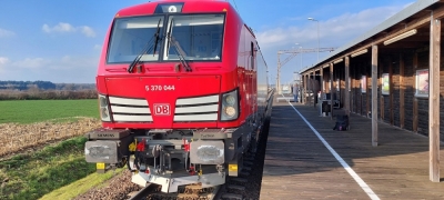 Czerwone i szybkie jak ferrari - na Dolny Sląsk trafiły cztery nowoczesne lokomotywy