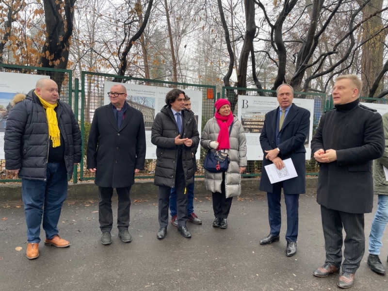 Co łączy Wrocław z Luksemburgiem? Przed zoo wyjątkowa wystawa – fot. Malwina Gadawa