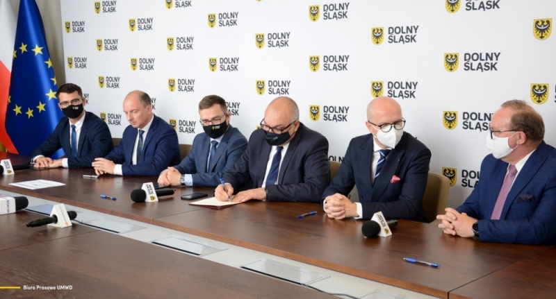 Kurier Dolnośląski: Dolnośląskie Koleje Aglomeracyjne - fot. UMWD