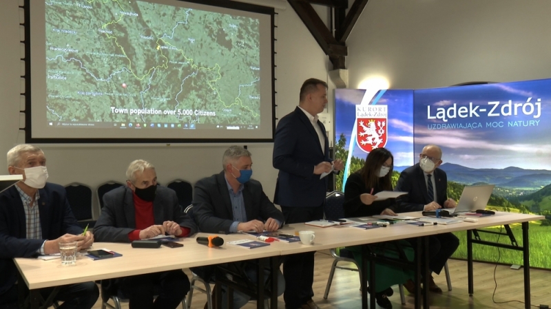 Lądek-Zdrój: Mieszkańcy, przedsiębiorcy i samorządowcy dyskutowali o współpracy - fot Jarosław Wrona
