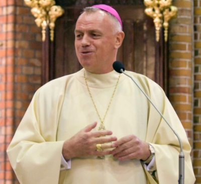 Bp Kiernikowski przebywa w szpitalu; ordynariusz legnicki prosi o modlitwę