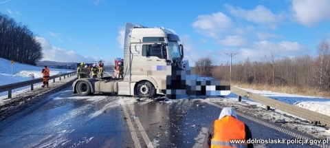Trwa policyjne śledztwo w sprawie tragicznego wypadku na obwodnicy Bolkowa - 0