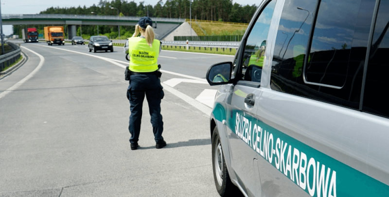 KAS przejęła 24 tony nielegalnych odpadów - materialy KAS
