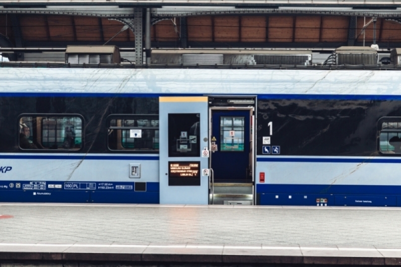 Wyczekiwane połączenie kolejowe z Wrocławia do Świdnicy i Sobótki jednak nie ruszy w marcu - fot. Patrycja Dzwonkowska