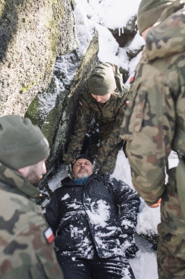 Poszukiwania w górach - dolnośląscy Terytorialsi w akcji [ZDJĘCIA] - 7