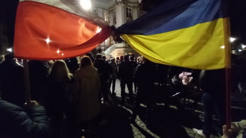 Dolnoślązacy solidaryzują się z Ukrainą - wiece we Wrocławiu i Legnicy [ZDJĘCIA] - 3