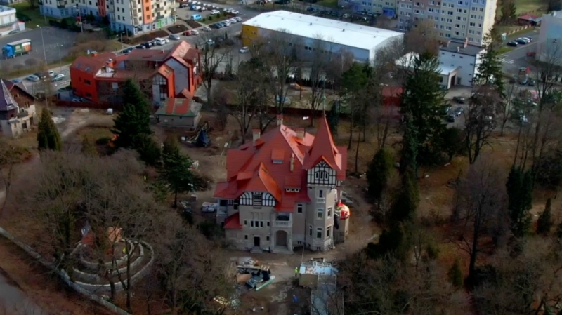 Jelenia Góra: Coraz bliżej do zakończenia remontu XIX-wiecznej willi - fot. GS