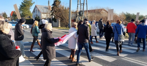 Czernica przyłącza się do protestów przeciw Kolei Dużych Prędkości [ZDJĘCIA] - 6