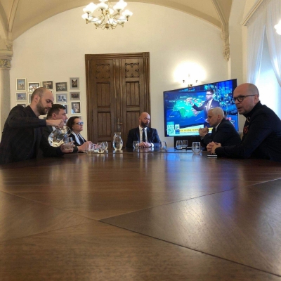 Wojewoda i prezydent Wrocławia jednym głosem: "Trzeba rozmieszczać uchodźc&oacute;w w całym regionie"