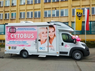 Cytobus, mobilny gabinet ginekologiczny, wyruszył na drogi wojew&oacute;dztwa