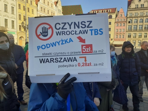 Jak żyć? Mieszkańcy wrocławskich TBS-ów protestują przeciwko podwyżce czynszu - 1
