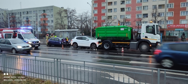 Wypadek na ul. Hallera - koniec utrudnień - fot. Słuchacz Bartosz Stegnerski
