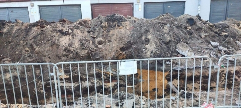 Chcesz wyjechać z garażu a tam... góra piachu. Mieszkańców Popowic nikt nie ostrzegł [ZDJĘCIA] - 1