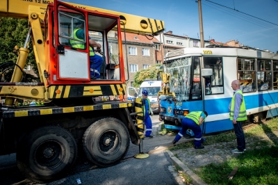 Czy wrocławskie MPK kupiło za wysoki dźwig?
